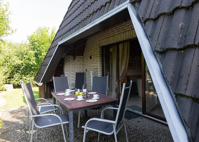 Eversand 04 بيت للعطل *